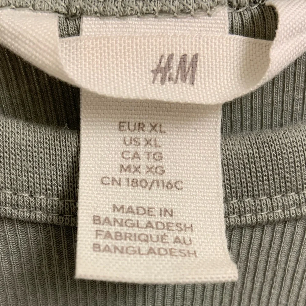 H&M Sage Green Ribbed Long Sleeve Tee XL Minimalist, Stretch Top - Picture 3 of 8
